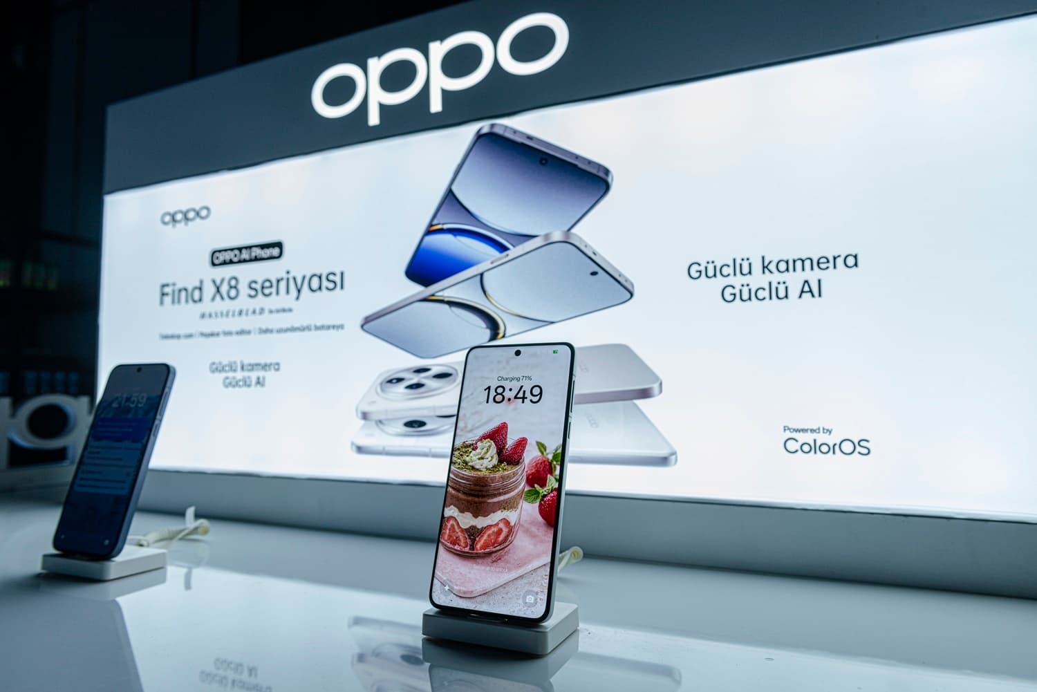 kontaktda-dunyaca-meshur-oppo-find-x8-seriyasi-satisa-cixdi